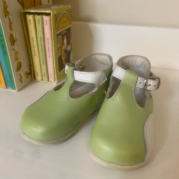 Baby Botte Mary Jane’s. Like New. Size 3 - Picture 8 of 8